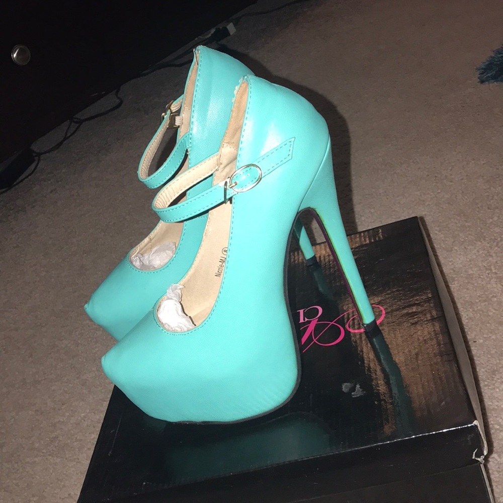 Women’s Heels.